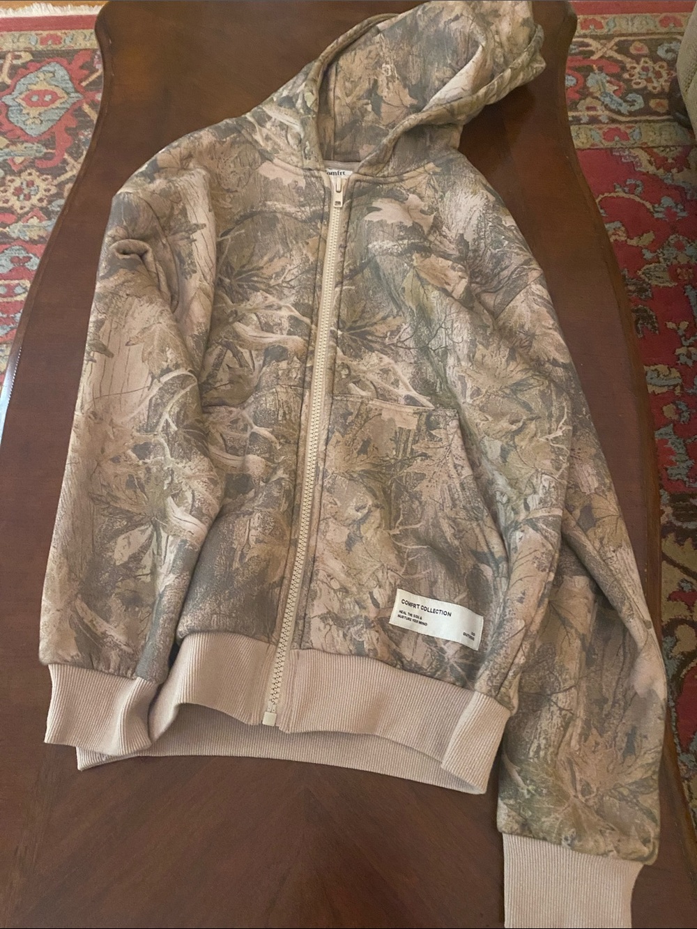 Chest Collection Men's Camouflage Zip-Up Puffer Hoodie in Beige